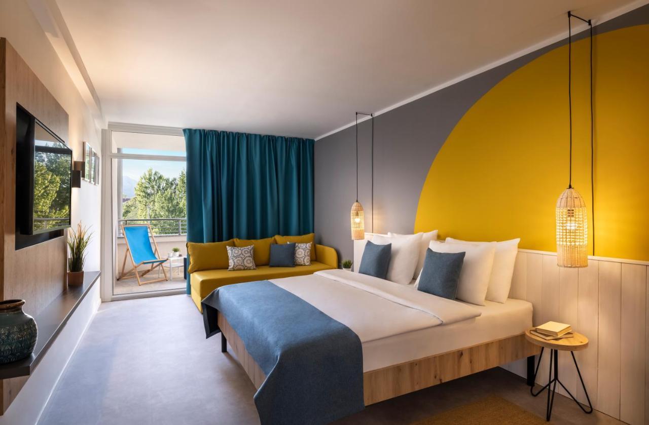 Sunny Baska Hotel By Valamar, Ex Corinthia מראה חיצוני תמונה