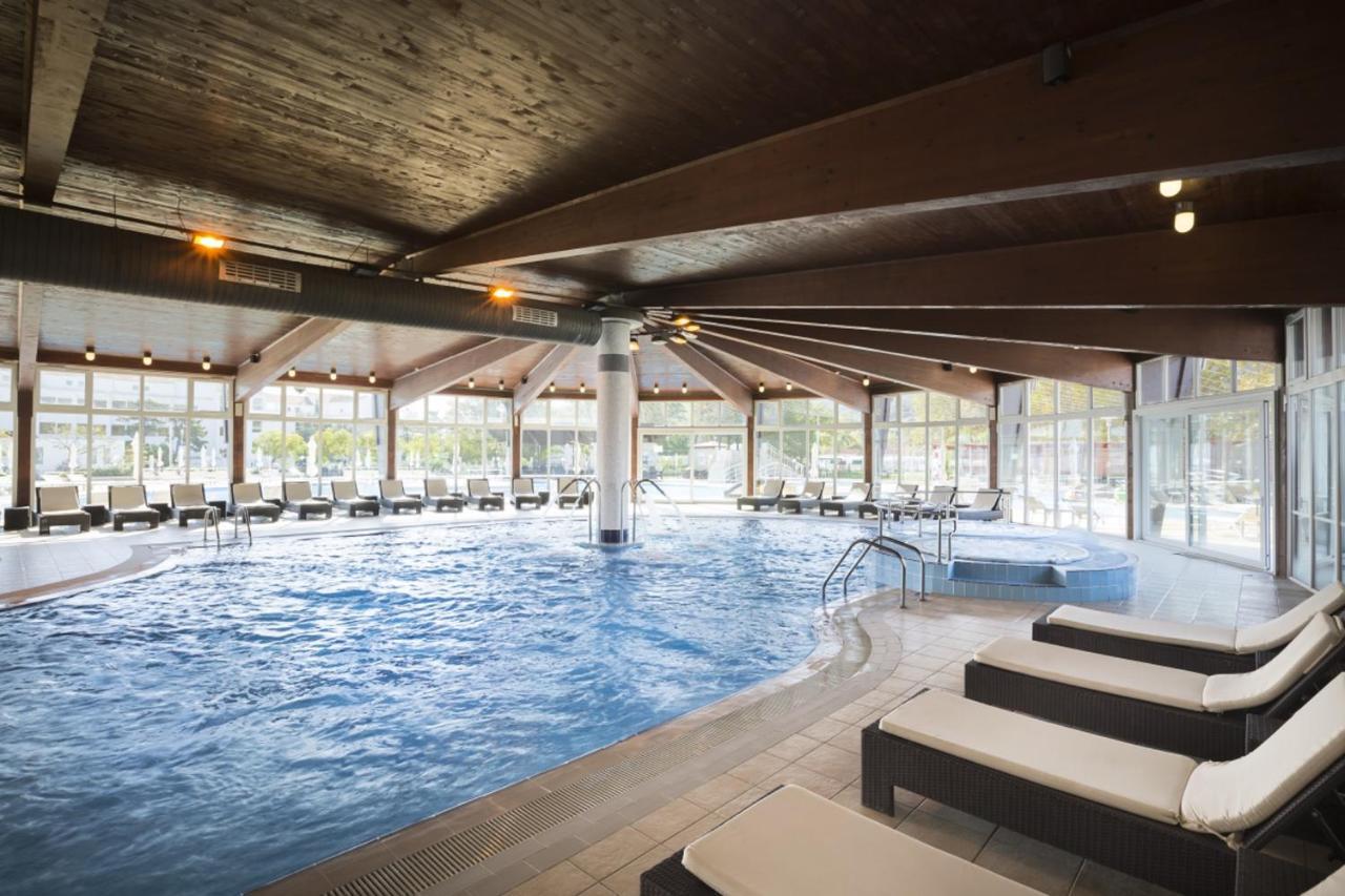 Sunny Baska Hotel By Valamar, Ex Corinthia מראה חיצוני תמונה